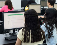 faculdade-de-sistemas-de-informacao-em-presidente-prudente-alunos-computadores