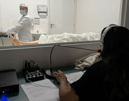 Estrutura de simulação da Unoeste Guarujá com tecnologias voltadas à prática médica.
