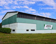 Fachada do Laboratório de Estruturas da Unoeste, espaço dedicado ao aprendizado técnico da Engenharia Civil.